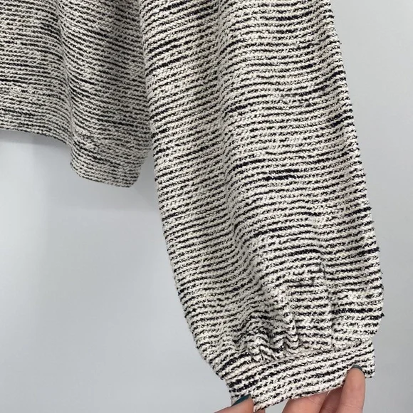 Madewell Texture and Thread Black and Cream Balloon Sleeve Sweater - Picture 6 of 11